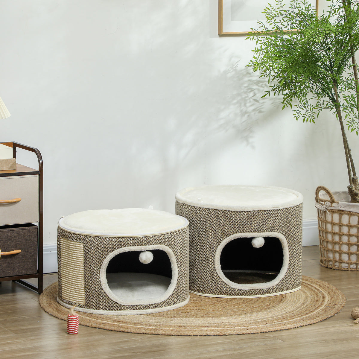 PawHut Katzenfass, 3 Ebenen, mit Kissen, Kratzmatte, Spielbällen, Katzenhaus für Innenbereich, Braun